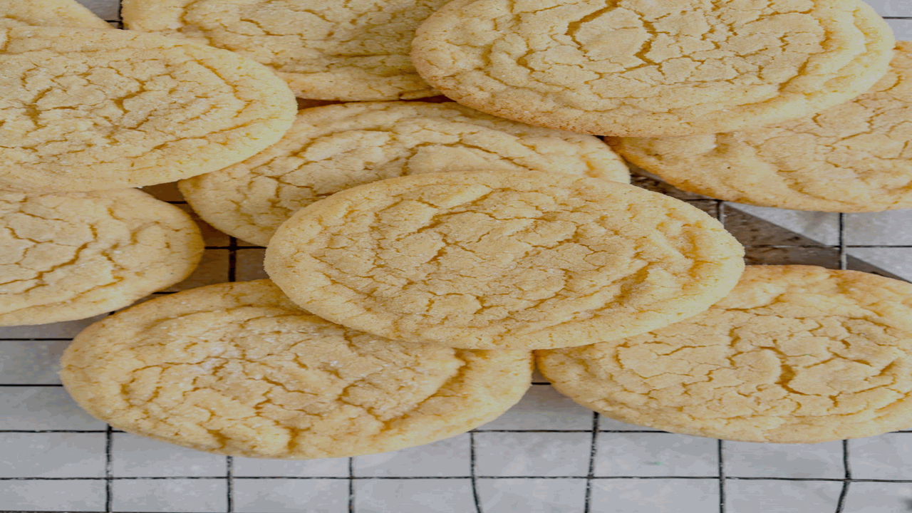 HOW TO MAKE THICK VANILLA COOKIES