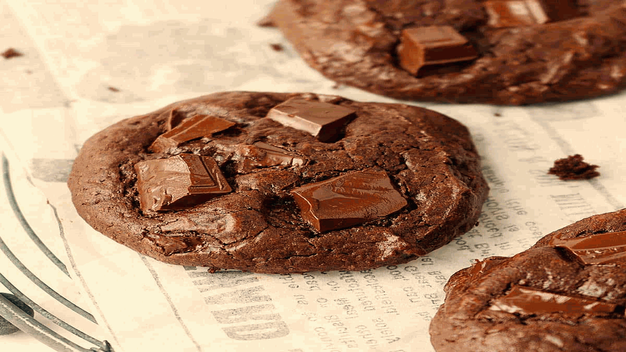 Chocolate Fudge Cookies acrispycookies